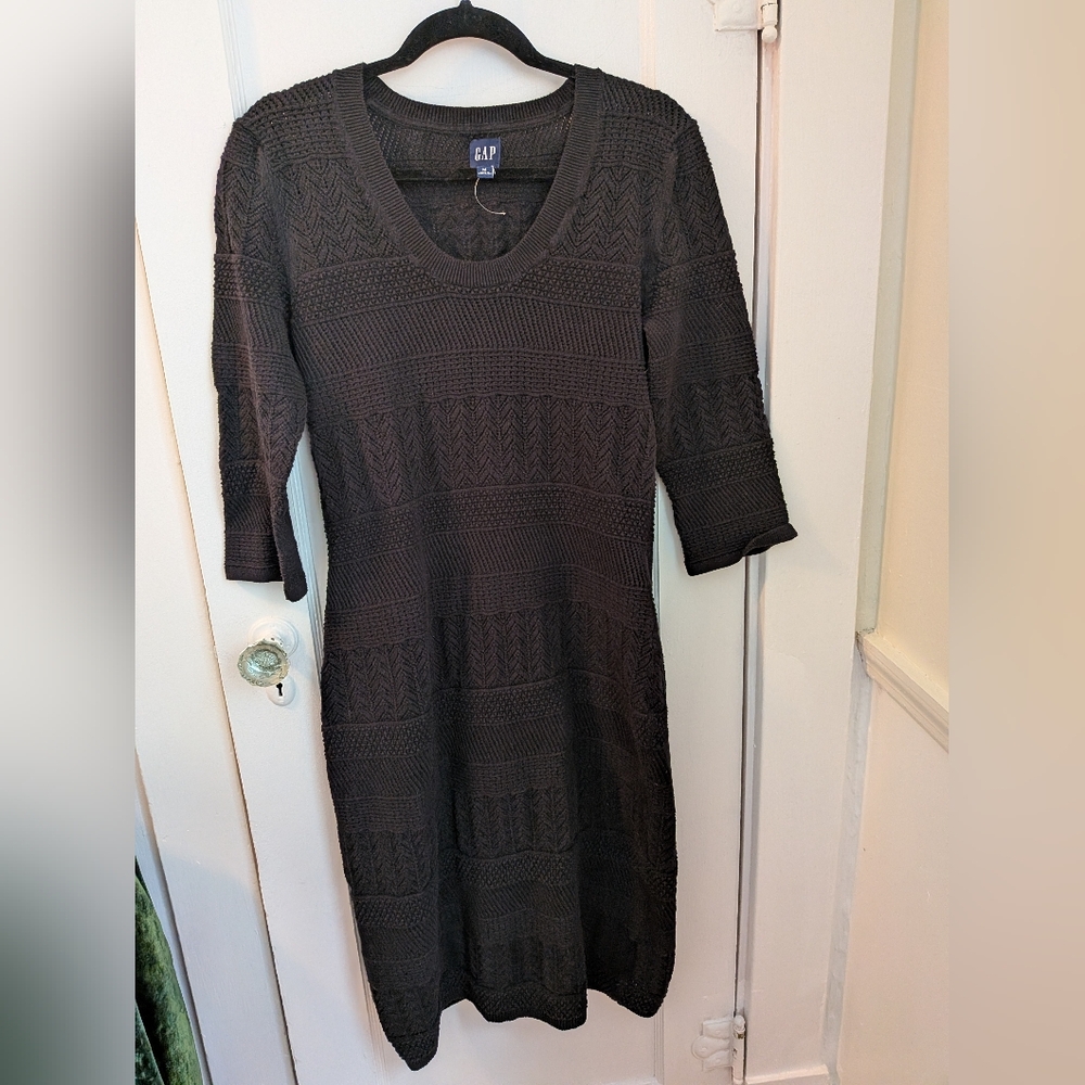 Gap Women's Black Knit Scoop Neck Fitted Midi Dress - Size M